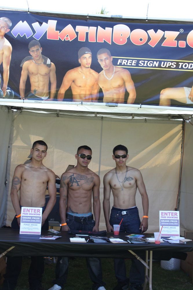 LatinBoyz_at_pride2010_b