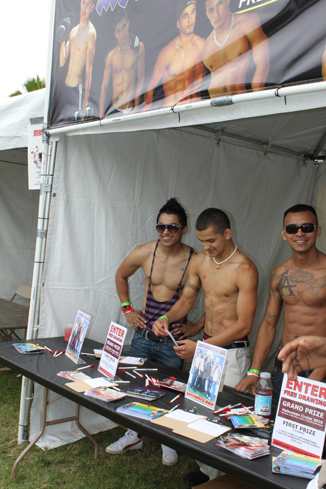 LatinBoyz_at_pride2010_h